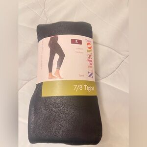 Women’s black leggings